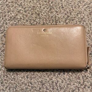 Kate Spade Beige Leather Wallet